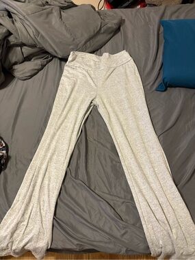 SHEIN Heather Gray Flare Leggings Yoga Pants Women’s Large